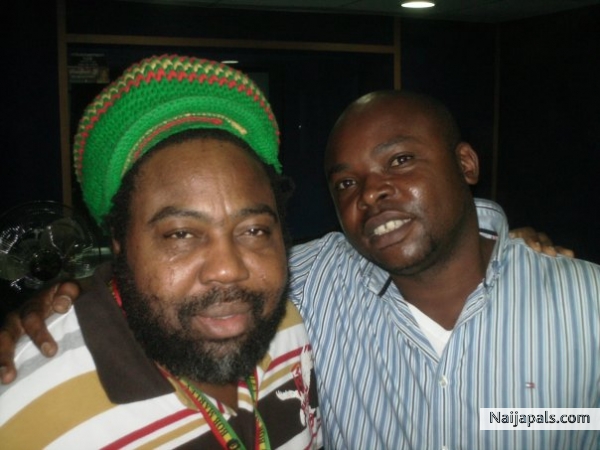 HANGING OUT WIV BIG BROTHER RAS KIMONO - click for next photo