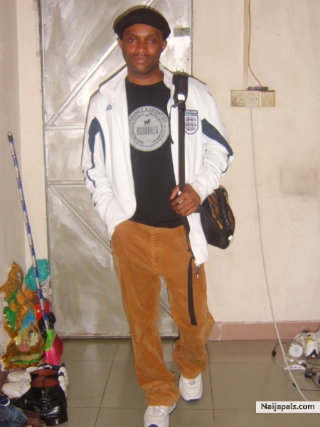  - click for next photo