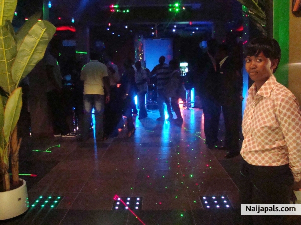 Da Nu Grotto Night Club - click for next photo