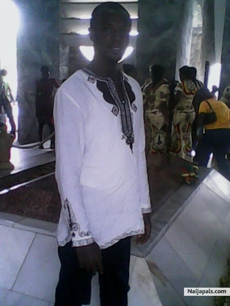  - click for next photo