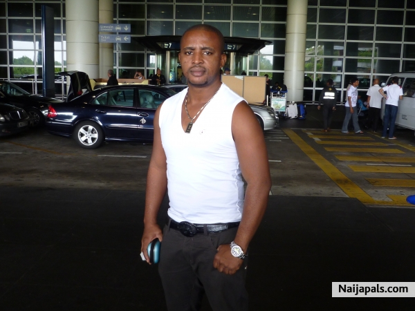 LOVE NIJA - click for next photo