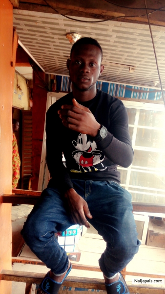 - click for next photo