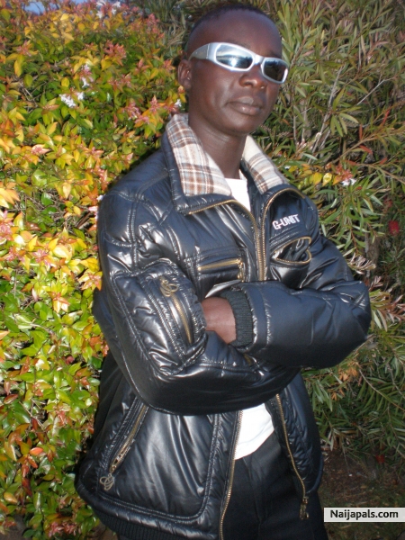 usher dkk - click for next photo