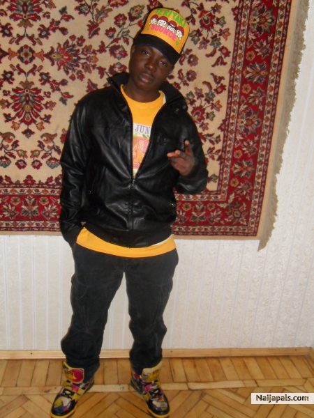  - click for next photo