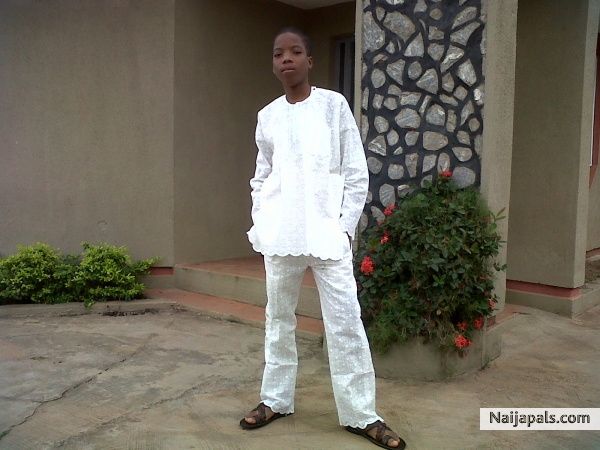  - click for next photo
