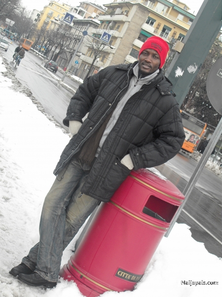  - click for next photo