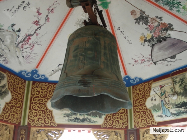 g00d oL beLL... - click for next photo