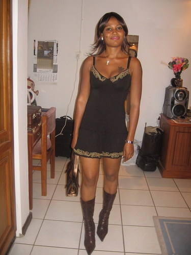  - click for next photo