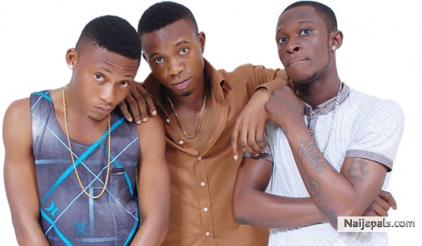 gentlemen crew - click for next photo
