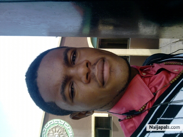 Pls am into modeling and i need networking pls - click for next photo