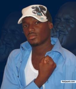 Here we go, live from Benin...its your boy Akats - click for next photo