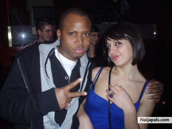 with chica buena - click for next photo