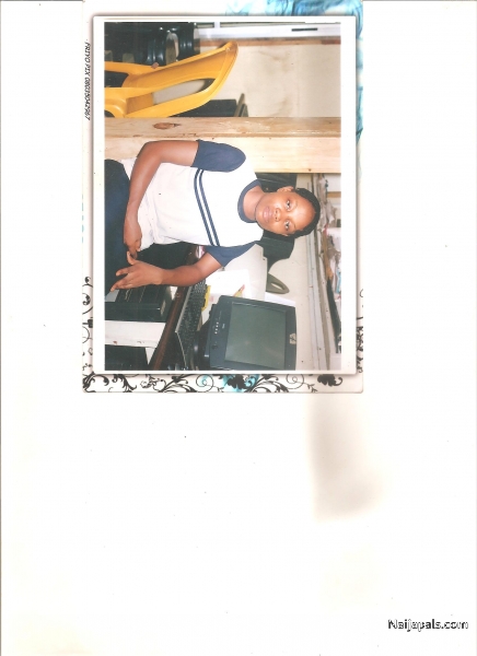  - click for next photo