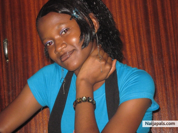 yemi - click for next photo