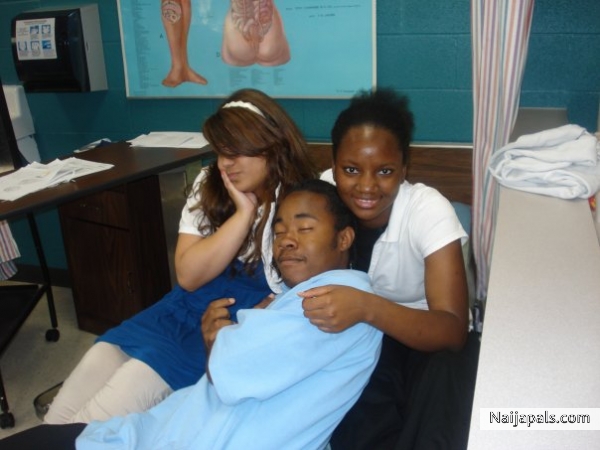 bck in high skewl, aww those were da days... - click for next photo