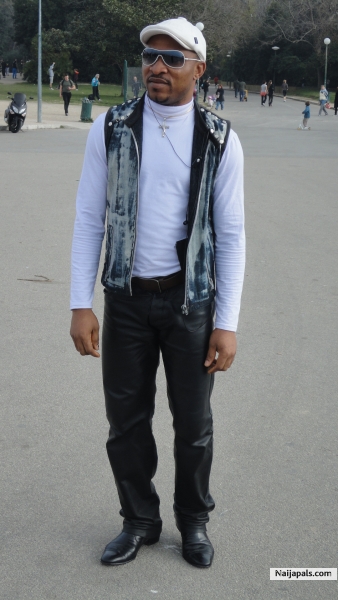  - click for next photo