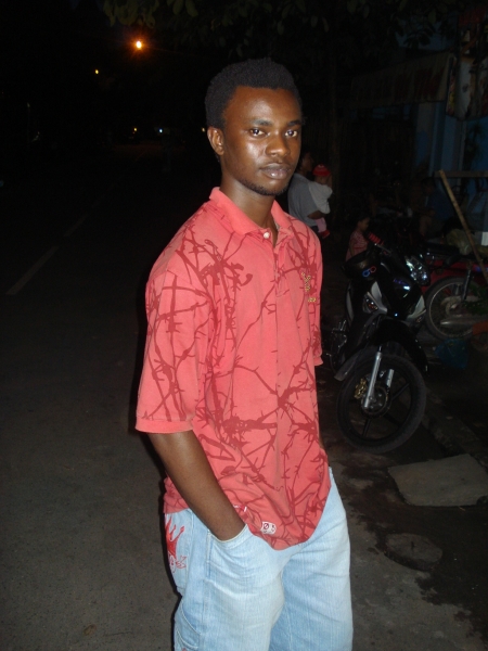  - click for next photo