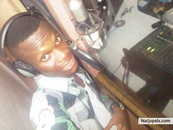 vocal boot tinz@me - click for next photo