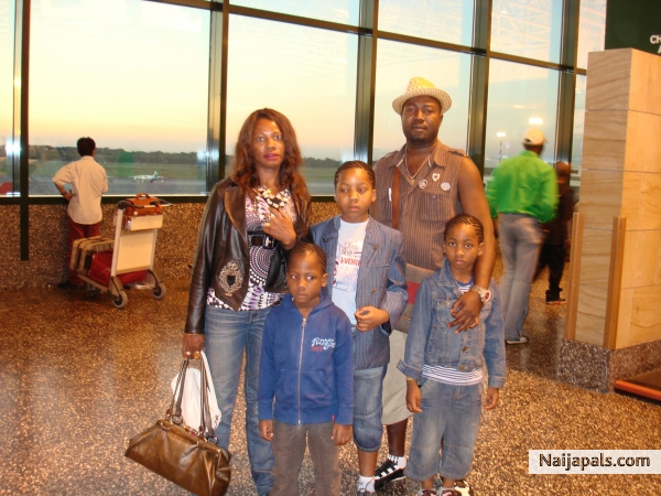 Me & my beloved family...< 3 - click for next photo