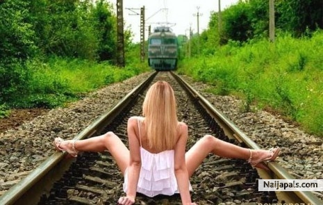  - click for next photo