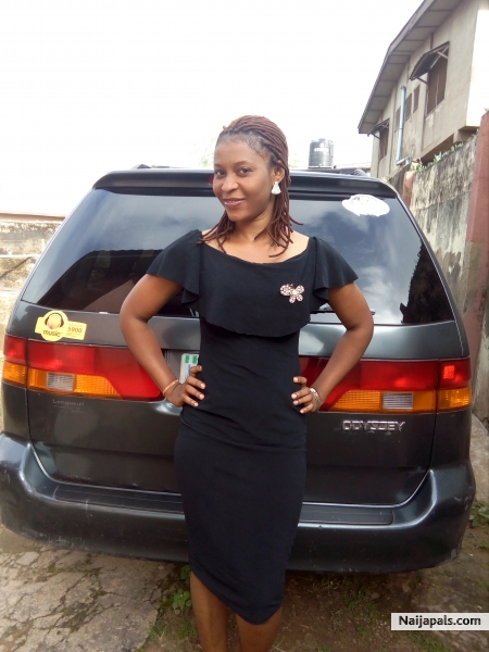 African beauty - click for next photo
