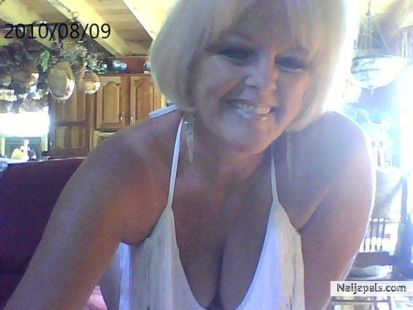 me coming out of the pool - click for next photo