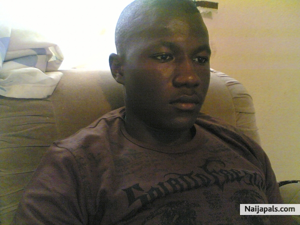 in d hood... dis is mee - click for next photo