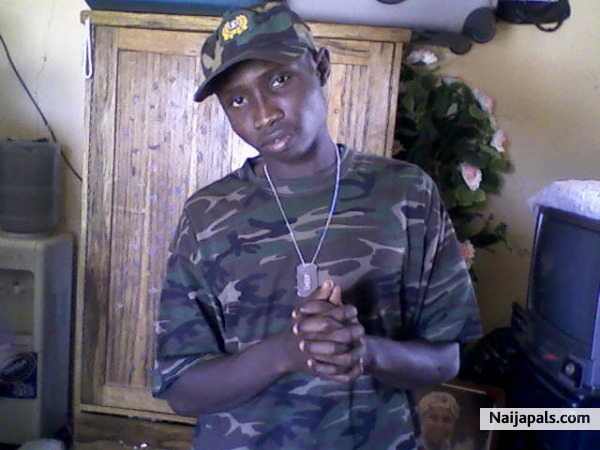  - click for next photo
