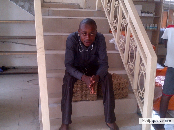  - click for next photo
