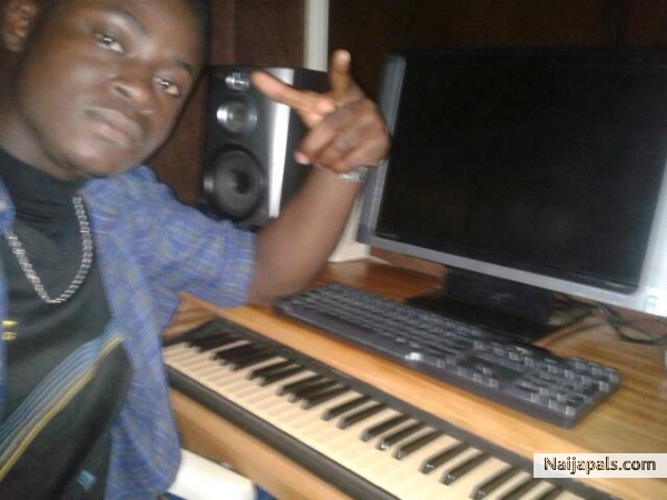 Official Producer_DJWHIZ@dreambeatstudios - click for next photo