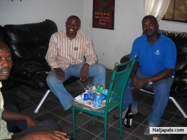 At Joe' s Residence - click for next photo