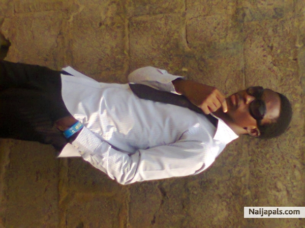 I dey loyal - click for next photo