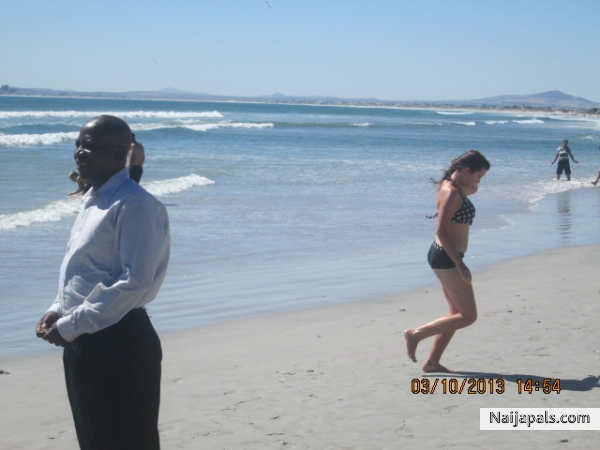  - click for next photo