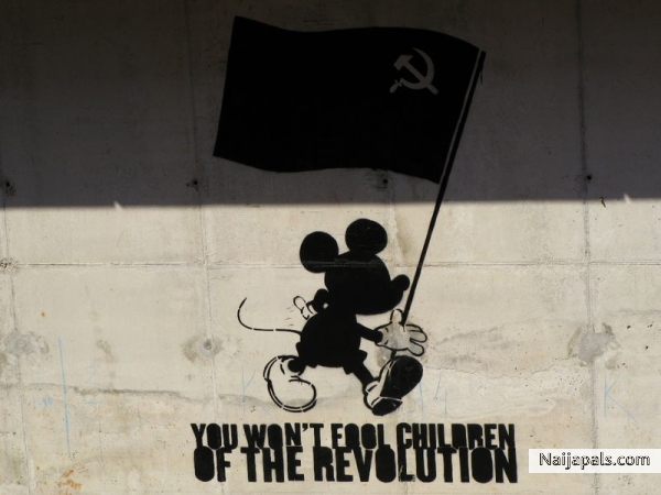 naijapals wall-paper, 2022 Nov - (fly the blackboard) - click for next photo