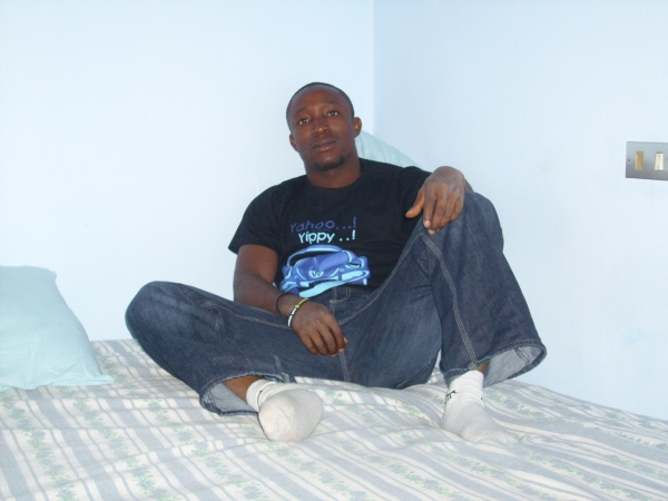  - click for next photo