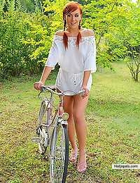  - click for next photo