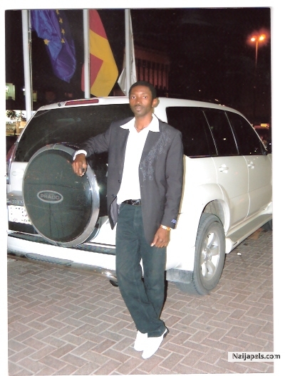LOVE NIJAPALS - click for next photo