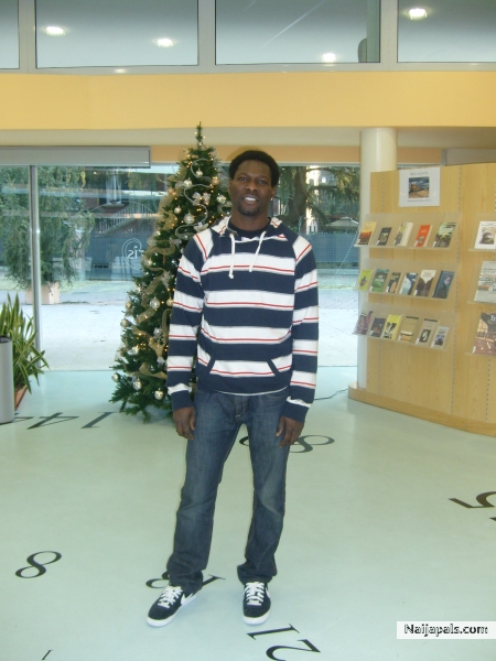 - click for next photo