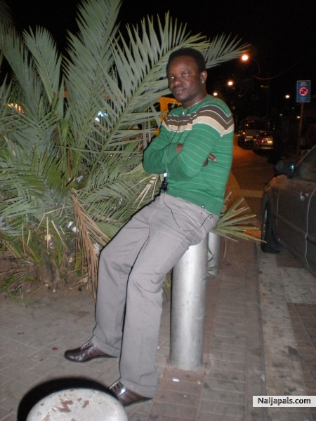  - click for next photo