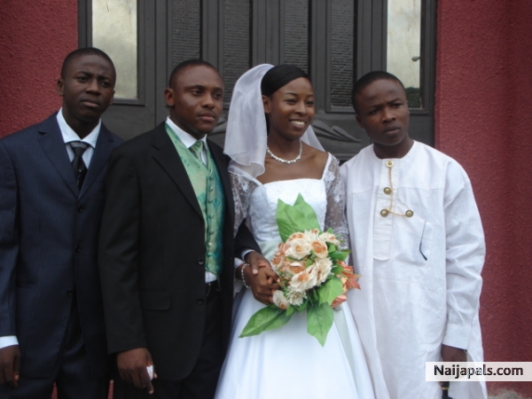 I,my bro,Sis & her hubby on her day - click for next photo