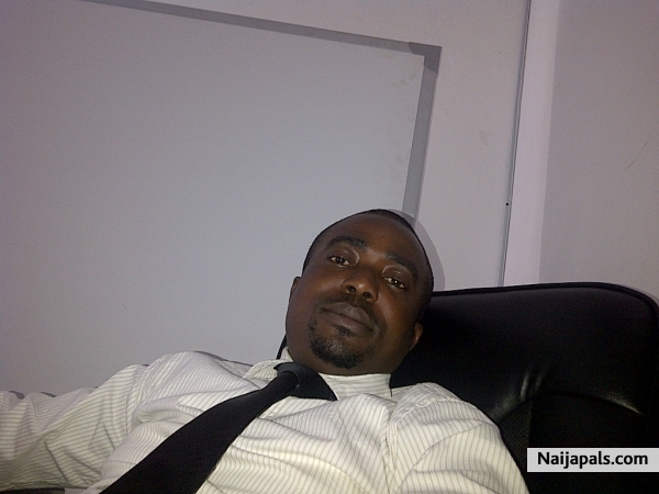 Chilling at Richfield - click for next photo