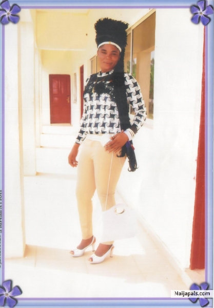 Miss Best De Unforeseen Hair Stylist - click for next photo