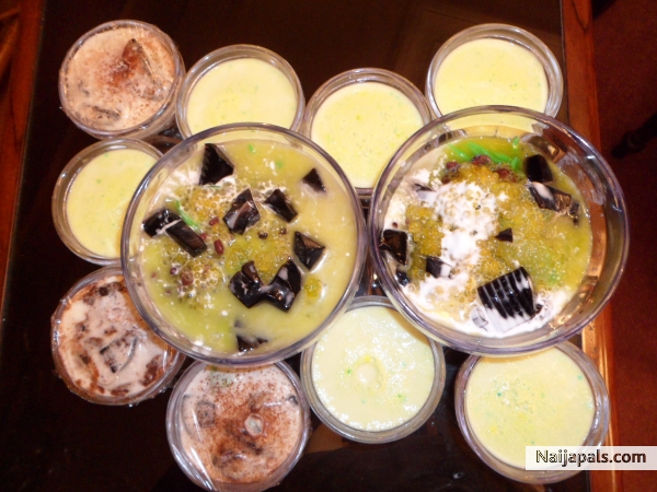 Tiramisu and Puddings - click for next photo