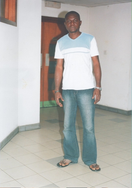 Dee Baba - click for next photo