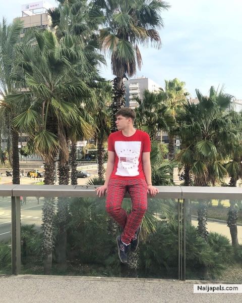  - click for next photo