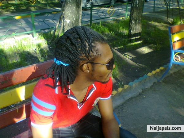  - click for next photo