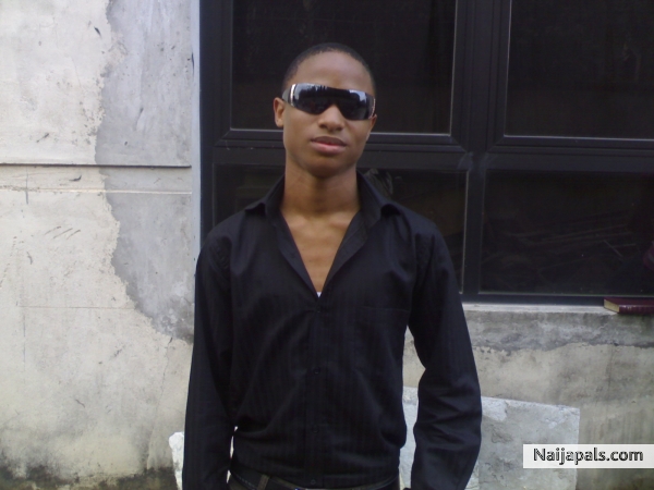 luk at him - click for next photo