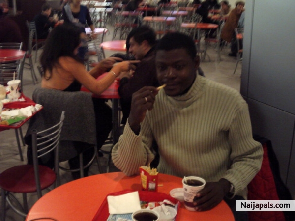  - click for next photo