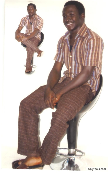  - click for next photo