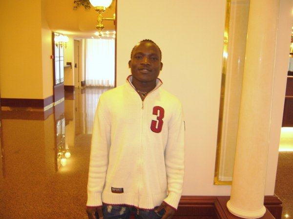  - click for next photo